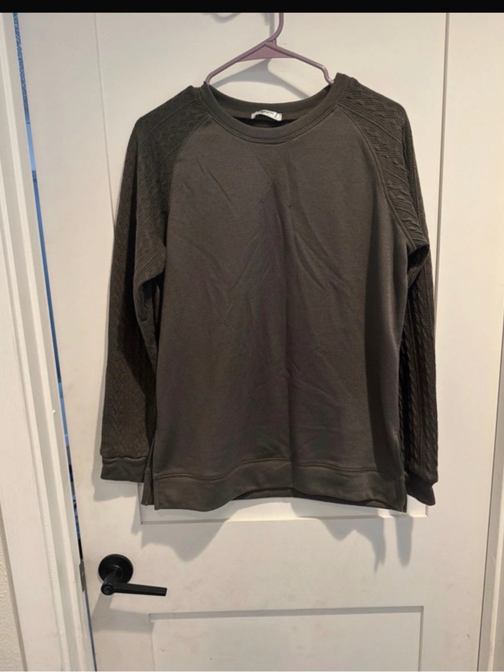 zeagoo Gray Women's Crewneck Sweatshirt